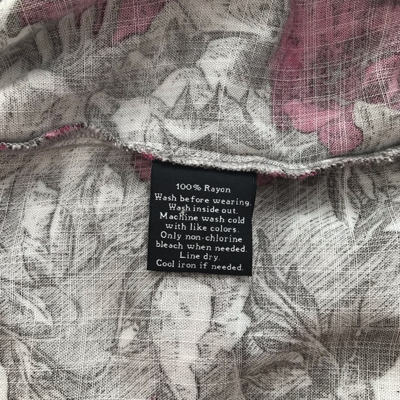 🔴 4/$15 Rock & Republic pink black white floral ls button up shirt sz M in EUC - Picture 14 of 15